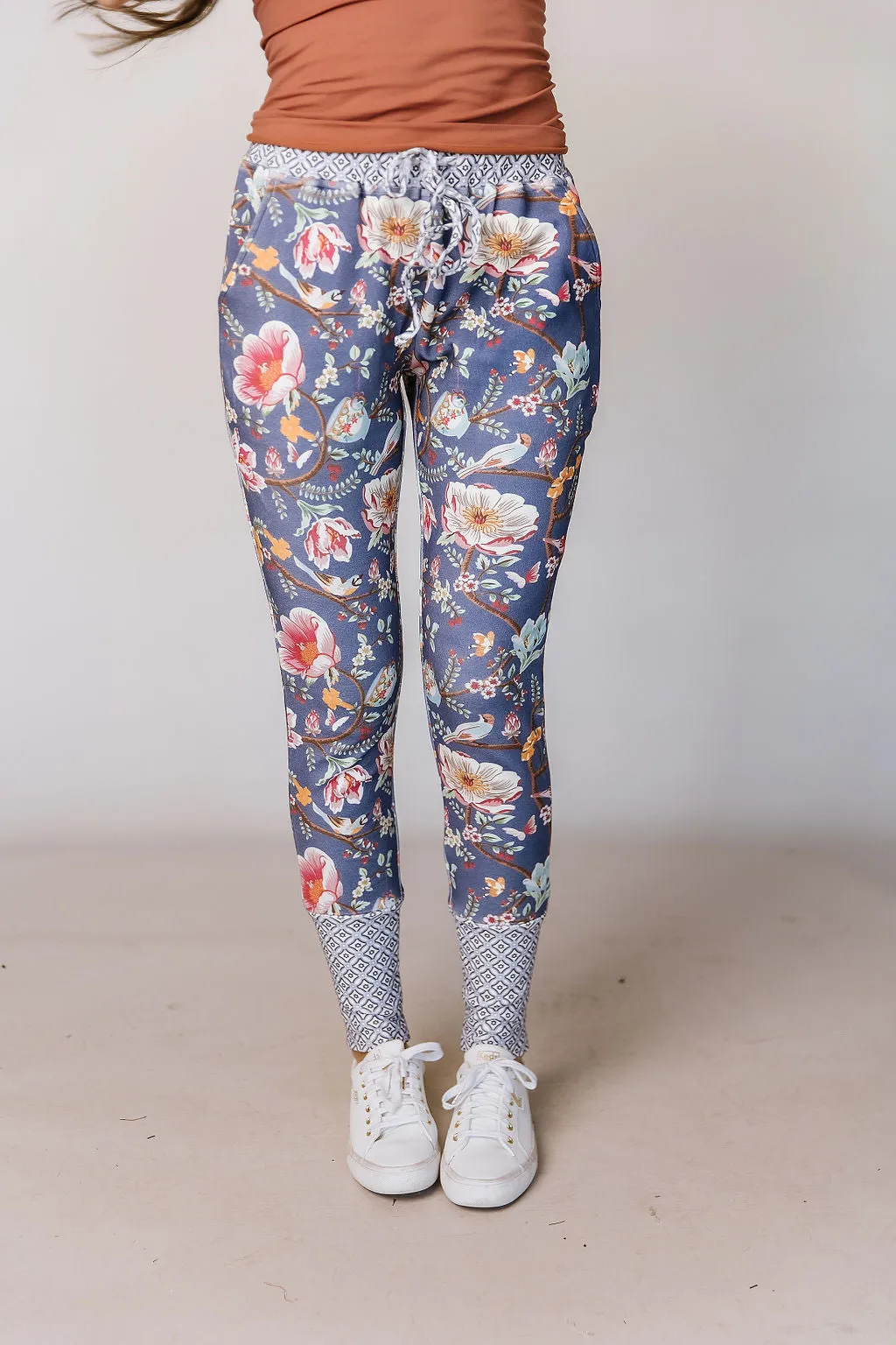 Ampersand Avenue Triple Stretch Joggers - Dancing Floral
