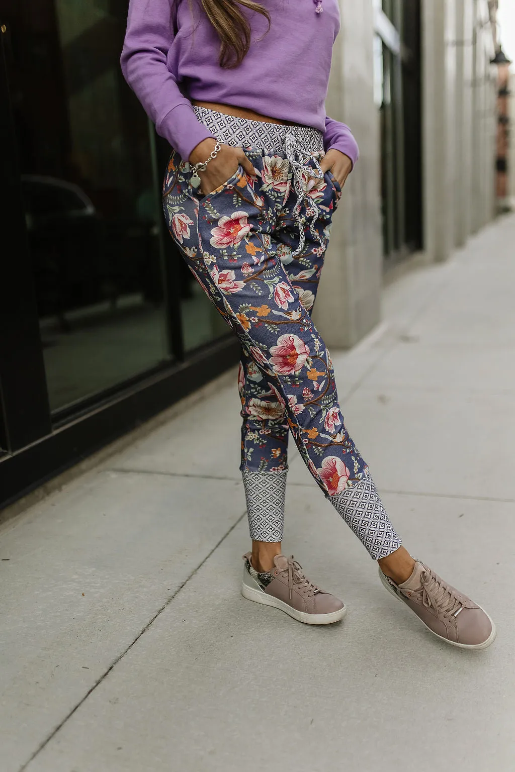 Ampersand Avenue Triple Stretch Joggers - Dancing Floral