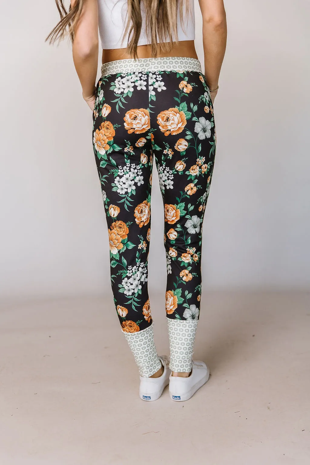 Ampersand Avenue Triple Stretch Joggers - Love Like Wildflowers