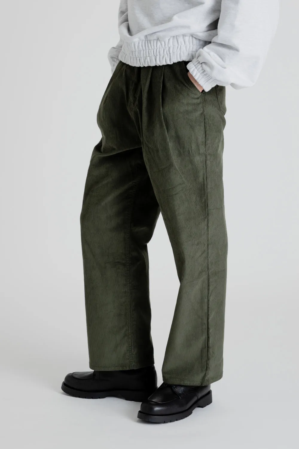 Corduroy Comfort Two Tuck Pants - Olive