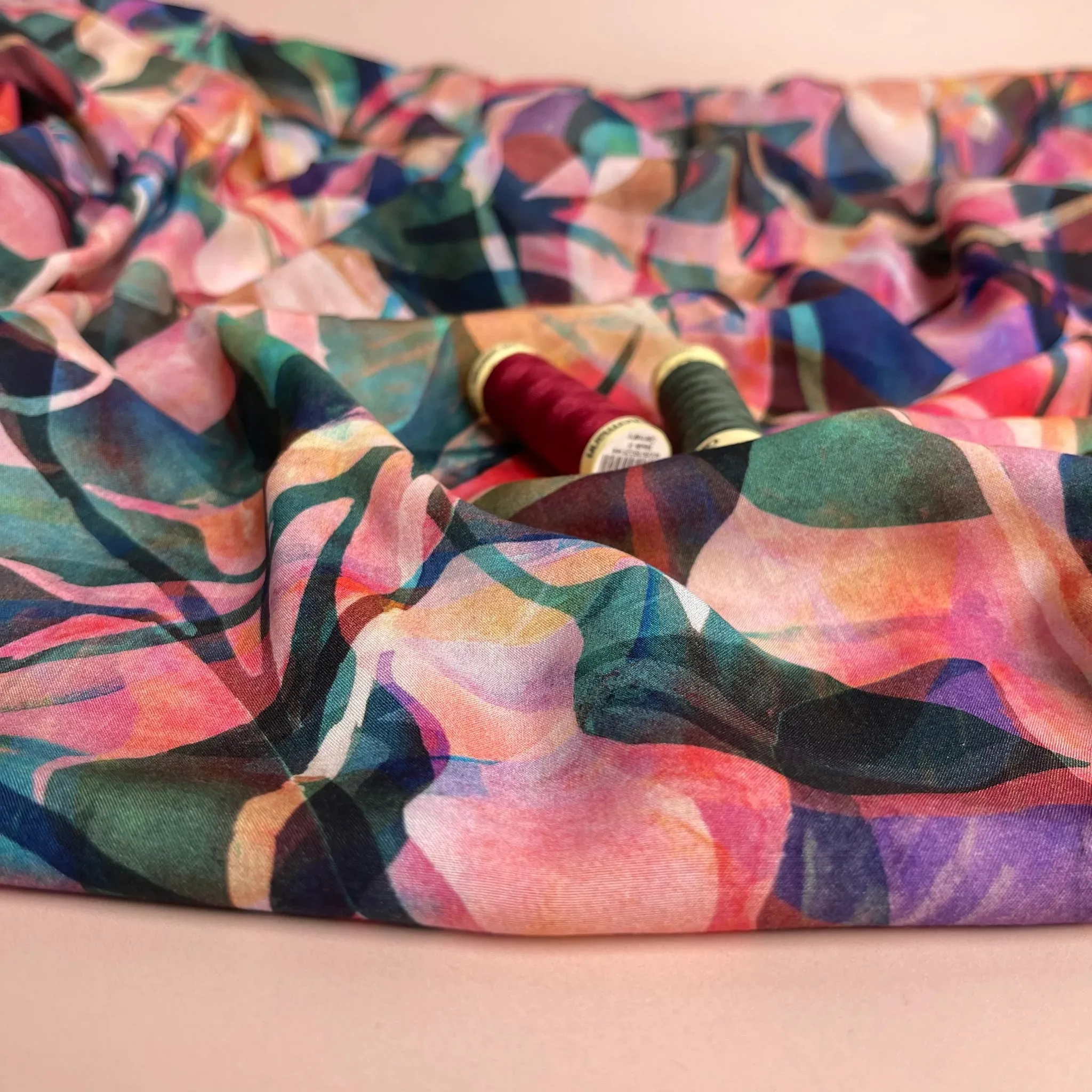Make an Outfit Colour Bundle - Painted Foliage Forest Viscose with Bottle Green Flow Linen