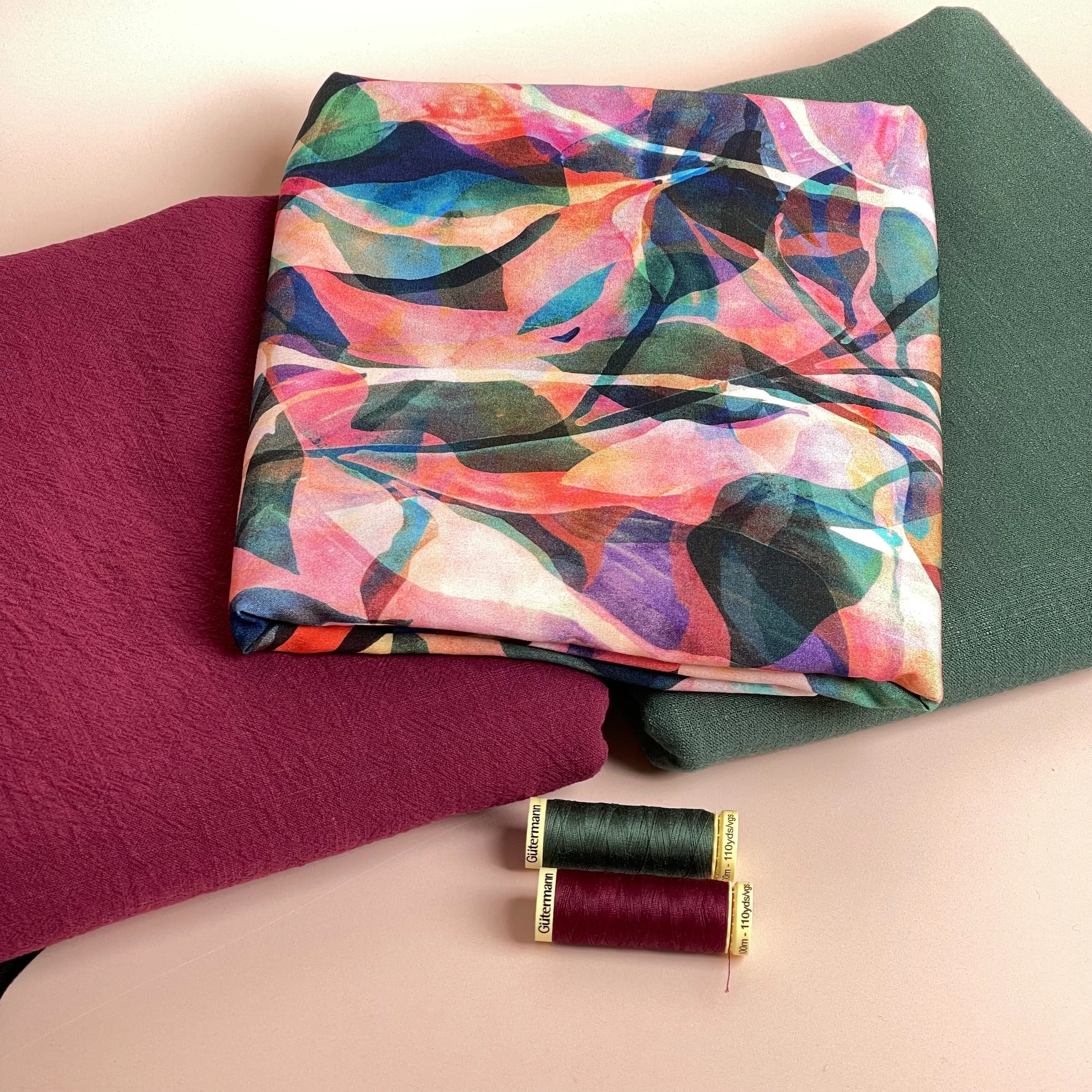 Make an Outfit Colour Bundle - Painted Foliage Forest Viscose with Bottle Green Flow Linen