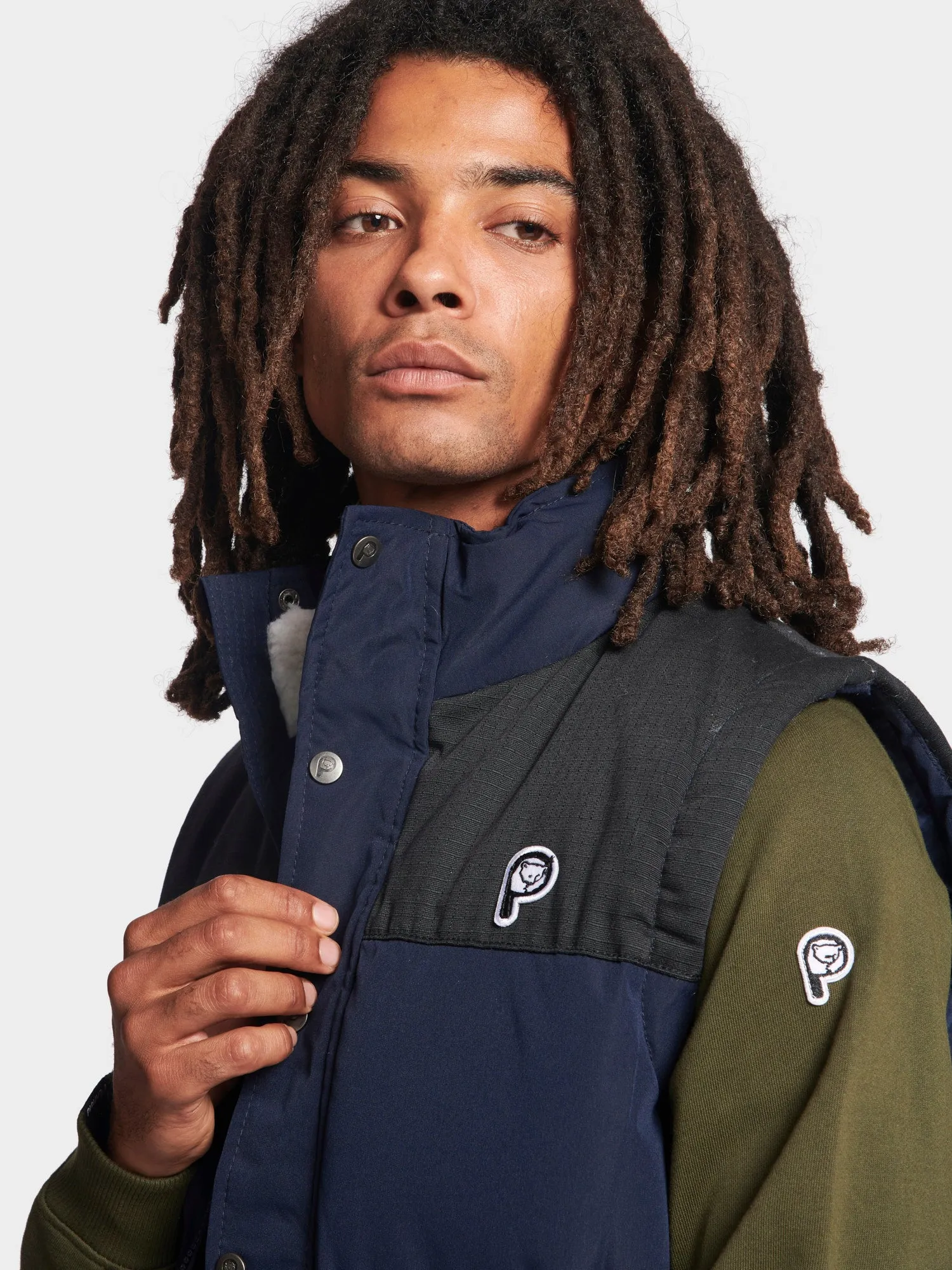P Bear Cut   Sew Funnel Neck Puffer Vest in Navy Blue